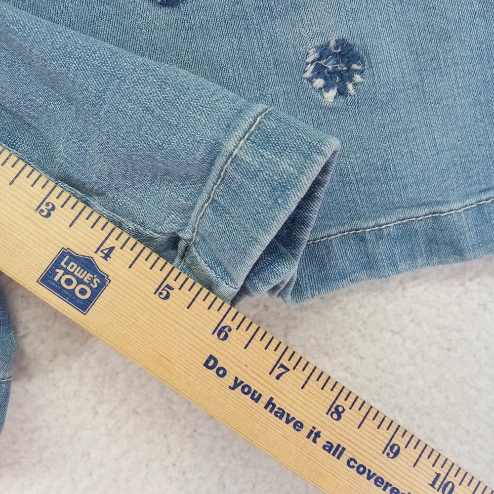 Gloria Vanderbilt Amanda Floral Embroidered Denim Shorts Light Wash Blue Size 14 - Picture 8 of 10